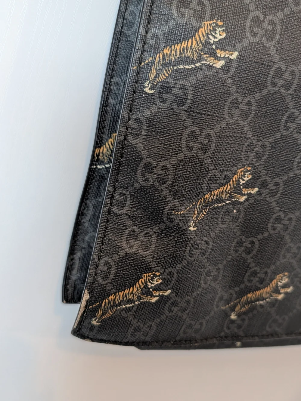 Gucci Black GG Supreme Tiger Print Tote Bag